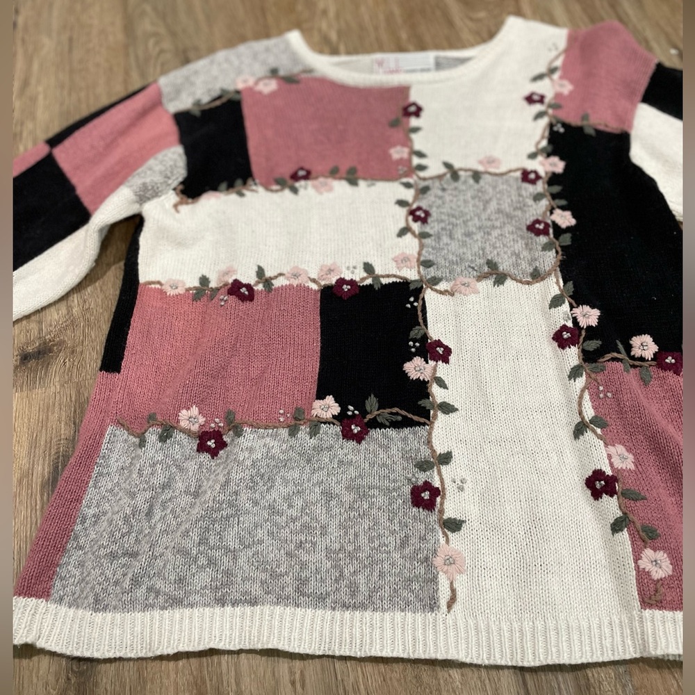 ~Vintage 80s/90s Milano Design Group Sweater— Women’s Medium— Checkered & Floral